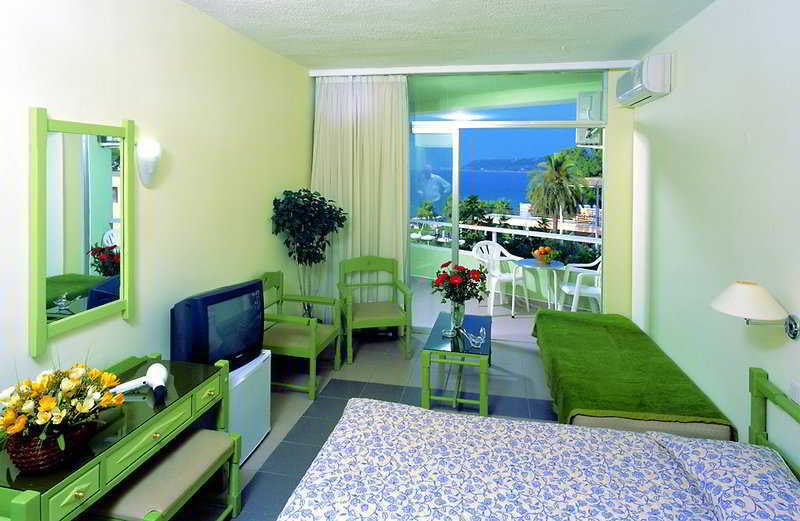 Avra Beach Resort Ixia  Habitación foto